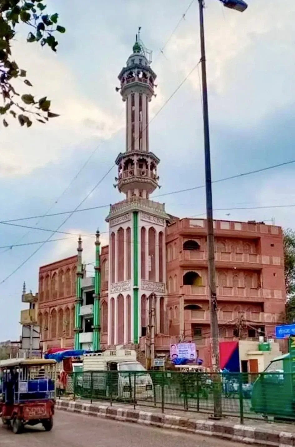 Illegal Mosque Standing on Govt Hospital land. Demolition Order From Court Secured