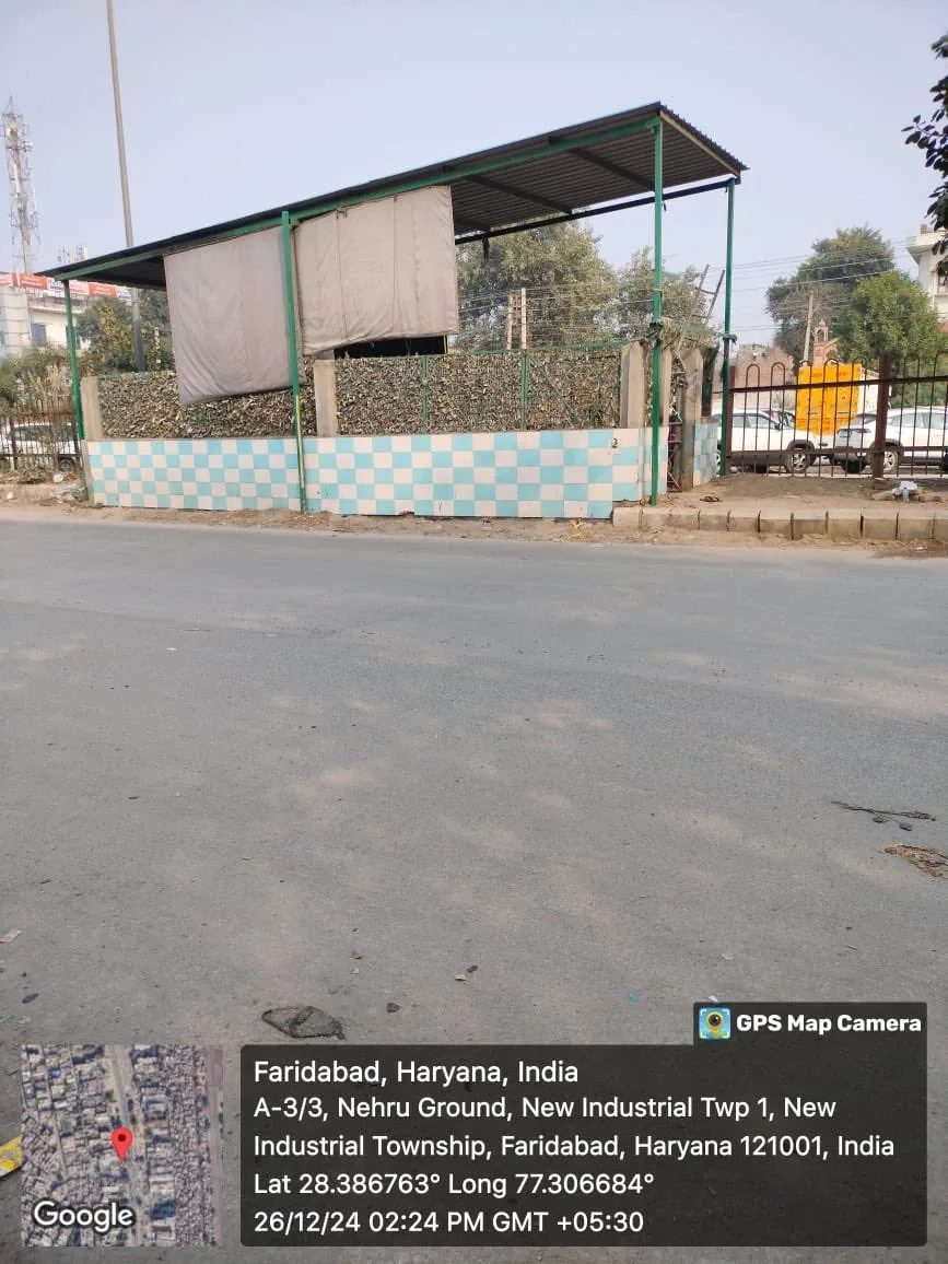 Before Illegal Mazaar on Road Removed