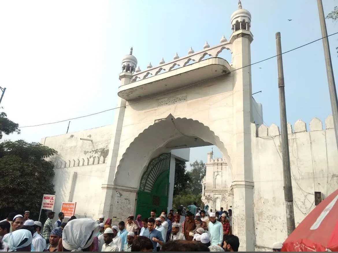 Waqf Claim On Public Land Housing Illegal Mosque, Challenged