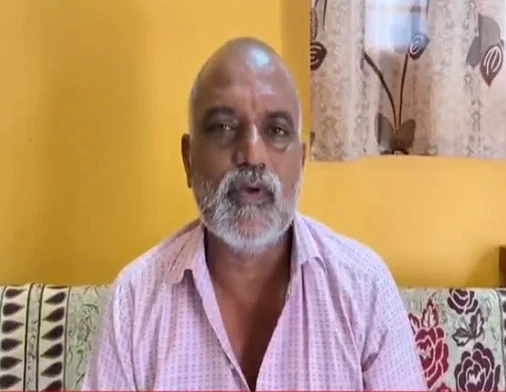 Rutuja Rajge's father